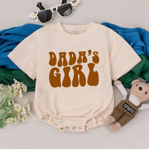 Dada&#39;s Girl Romper – Retro Daddy&#39;s Girl Bodysuit, Infant Girls Outfit, Father&#39;s Day Gift, Newborn Girl Clothes, Baby Shower Gift