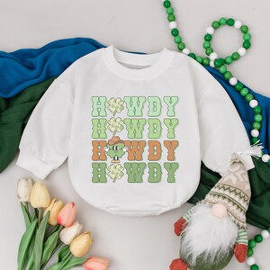 Howdy Howdy Lucky Patrick&#39;s Day Romper, Western St. Patrick&#39;s Day Shamrock Bodysuit, Bubble Romper, Irish Baby Gift, Clover Baby Outfits