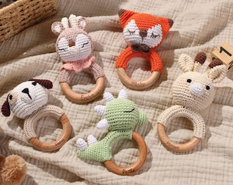 Personalized Crochet baby Rattle, Name Engraving Grasping Rattle, Wooden Animal Rattle With Name, Baby Shower Gift, Newborn Gift