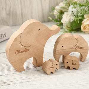 Personalized Wooden Elephant Family Puzzle, Custom Engraved Family Name Puzzle, Home Decoration puzzle, Father&#39;s Day Gift,Gift For Parents