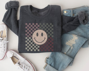 Smile Face Sweatshirt | Checkered Smile Face Sweatshirt | Trendy Smile Face | Retro smile face sweatshirt | happy face sweatshirt | vintage