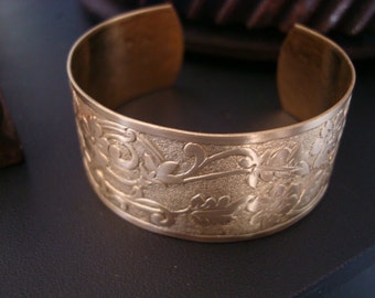 Flowing Flower and Leaves Etched Patteren, Close out Brass Cuff Supply, Top Will Be Polished Not Just Raw Brass, USA Metals, Limited Supply