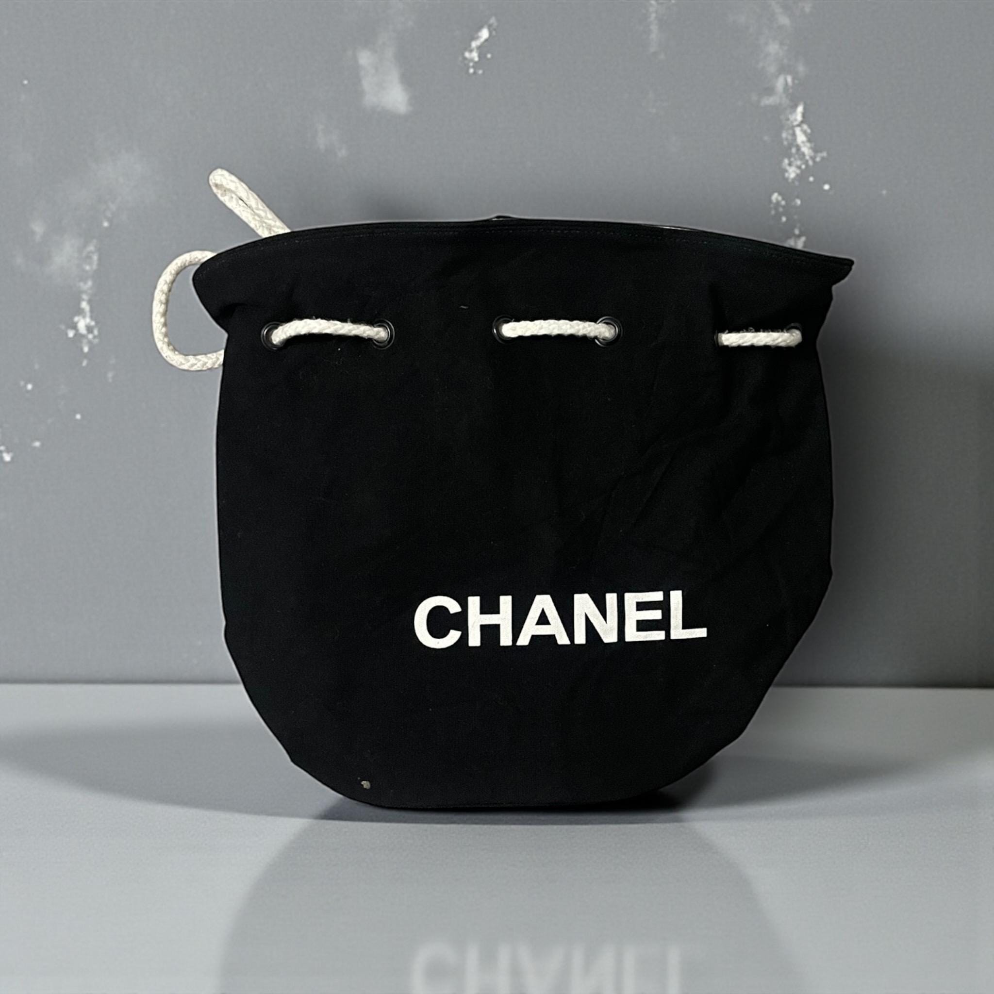 AUTH CHANEL Black & White Logo Large Jumbo Drawstring Canvas Bucket Bag Backpack Chanel Calfskin Contrast Stitch Surpique Bucket Bag Black  main image 3