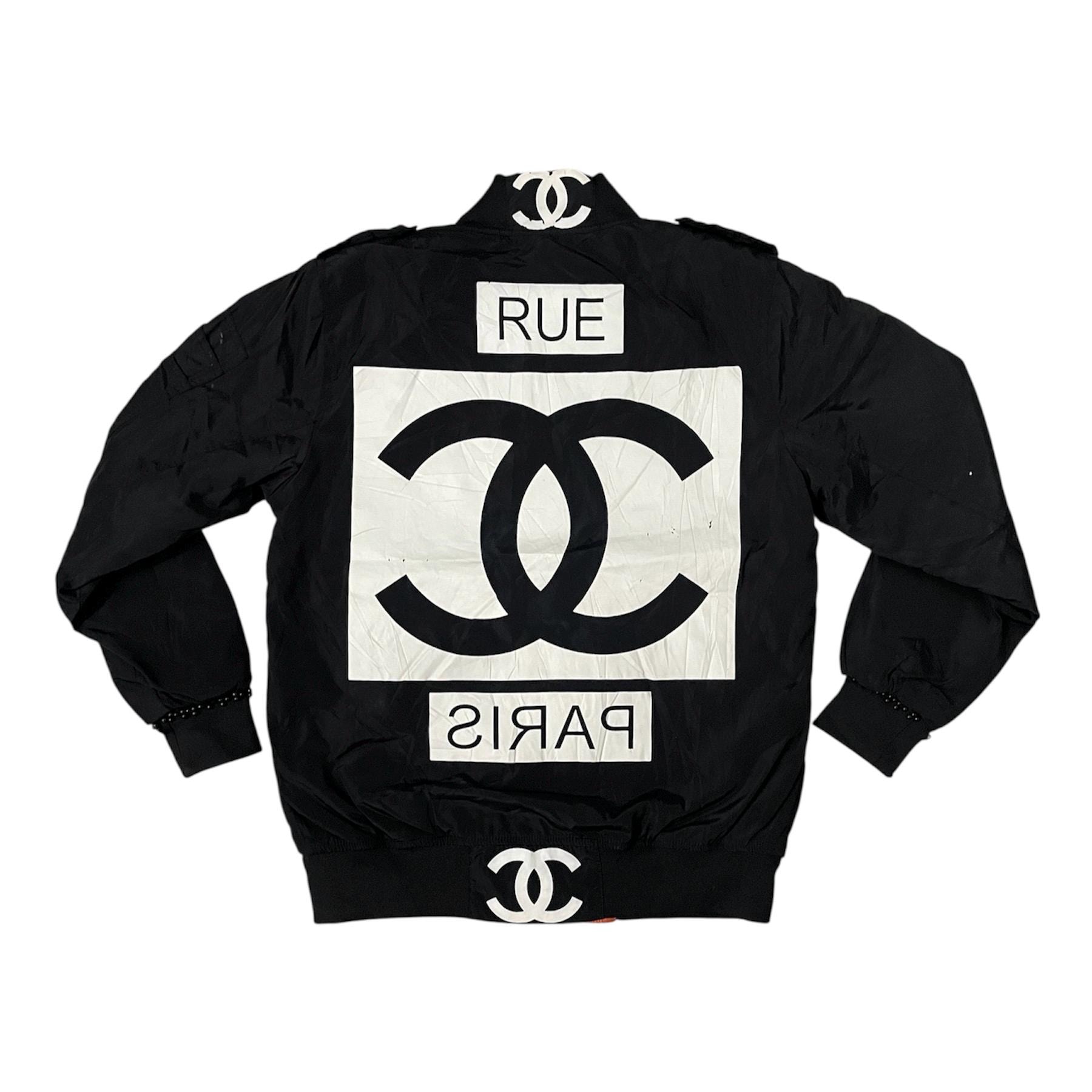 Chanel Nylon Jacket Jumper ロゴ chanel-nylon-large-logo-