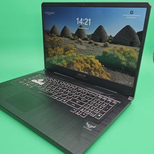 ASUS TUF 17" fHD 144Hz, Amd Ryzen 7, GTX 1650/6GB VRam, 32GB Ram, 1TB Ssd, Win11