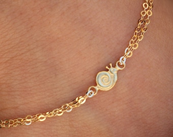 Snail Bracelet - 18ct  gold vermeil -for Girls, baby, Custom Tiny Snail Jewelry, Cute Snail Charm,  Mother daughter bracelet,