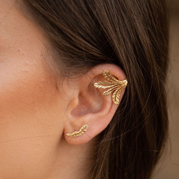 Tiny palm leaf Ear Cuff, palm Jewelry, ear crawler jewelry, ear climber, ear wrap, ear jacket. Sterling silver,18ct gold plated, non pierced