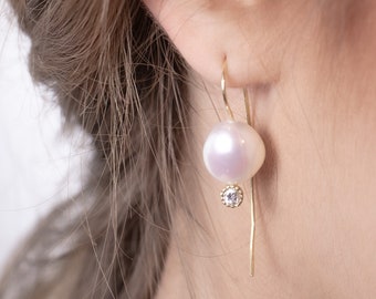 Pearls earrings  .Gold Pearl Earrings, Unique Freshwater Pearl.Solid Sterling Silver or 18ct gold vermeil .Wedding jewelry .Christmas gift