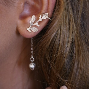 Oak Leaf climbing and acorn Ear, 925 silver oak leaf cuff, leaf jewelry, Ear Climber Earrings , Minimalist earring. gift for her image 1