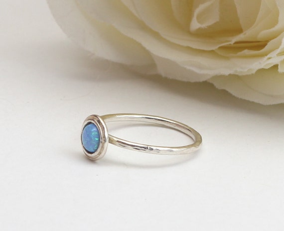 Ópalo Etíope Anillos De Apilamiento Anillos Plata 925 Piedra Tamaño 4 X 6 mm tamaños UK nos EU