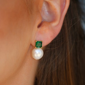 Baroque Round pearl earrings with green cubic zircon or blue or aqua , Vintage Pearl Earrings, Dainty drop earrings.  Gift for her