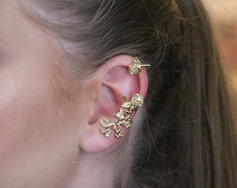 Gold ear cuff earring, ear crawler wedding jewelry, ear climber, ear wrap, ear cuff no piercing earring. sterling silver ear Helix statement