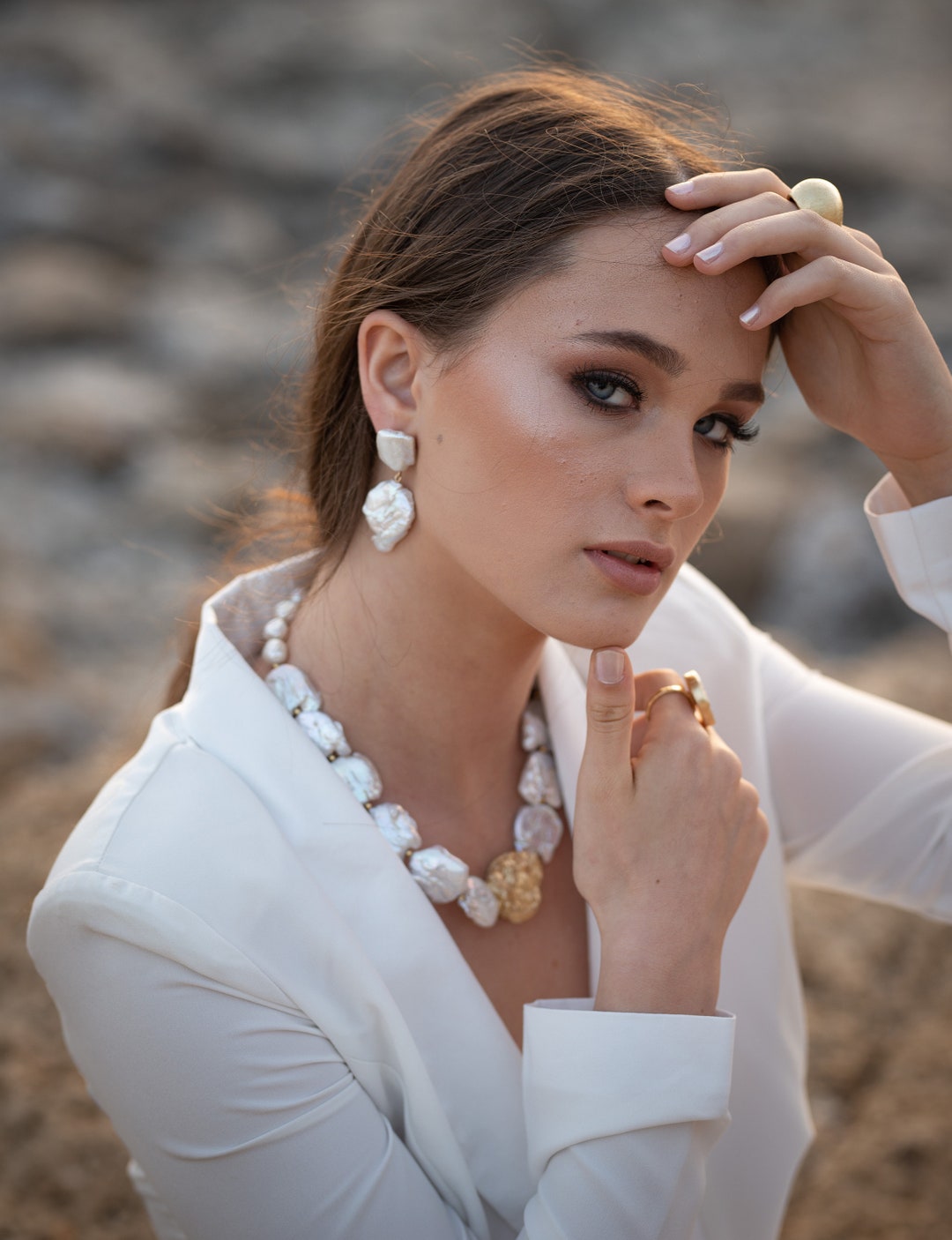 ☆関税込☆VINTAGE HOLLYWOOD★Big White Berry Pearl Earrings Genuine Baroque Pearl Earrings .huge Pearl Earrings