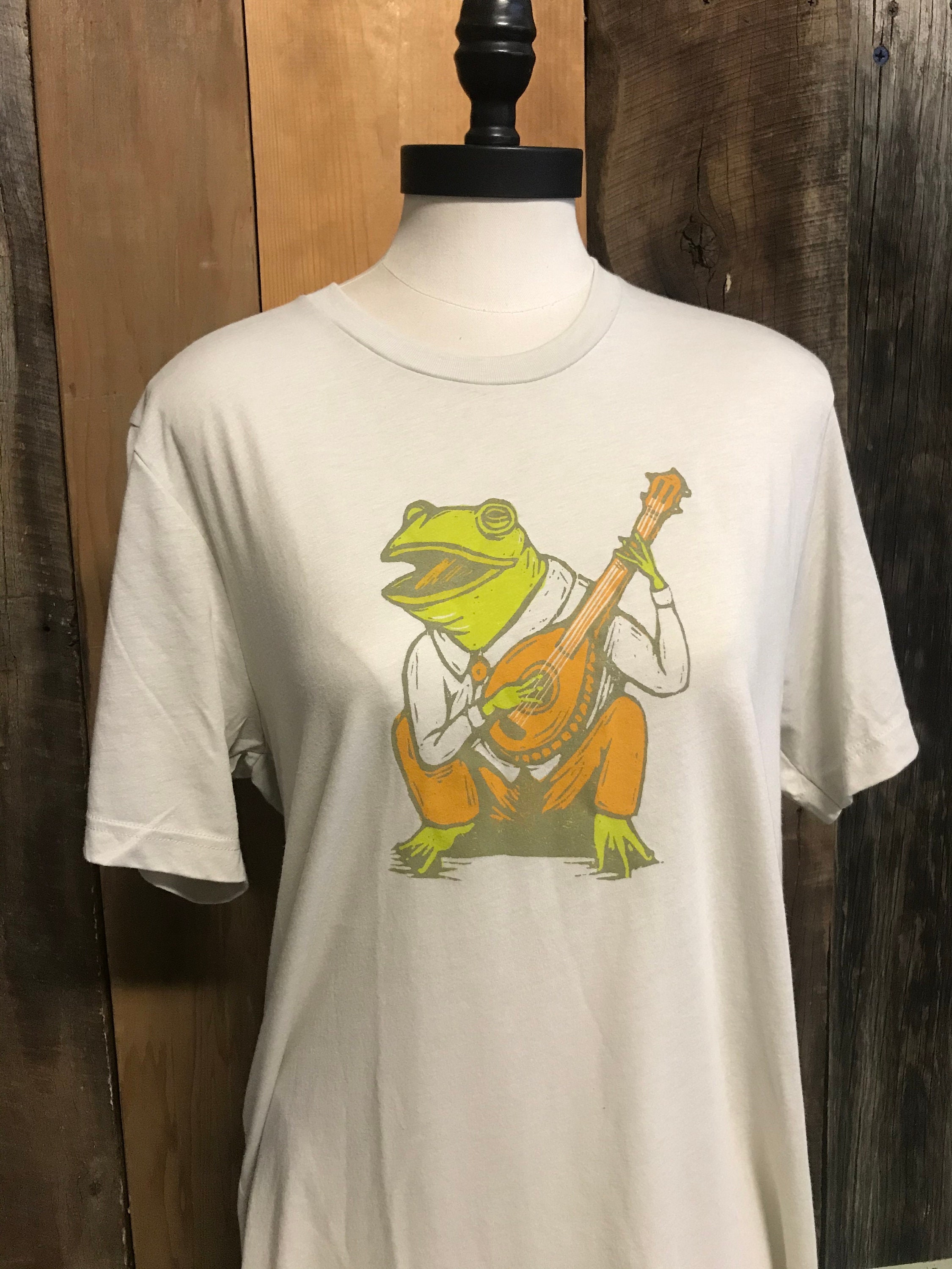 Frog T-shirt | Etsy