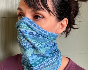 Woodcut Pattern Neck Gaiter