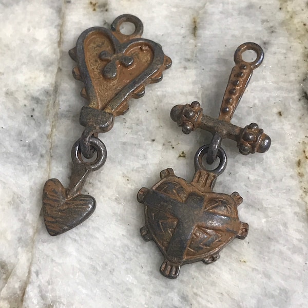 Pewter Rugged Cross Heart Rustic Religious Pendant Hammered Rustic Supplies Jewelry Antique Rusty Brown 1 pc old world cross (RB4)