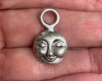 Pewter Moon face Pendant jewelry components Pendant Charm supplies Artisan Original Antique silver 1 pc (PL18)
