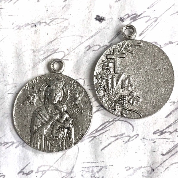 Our Lady of Perpetual Help  Medal French Mary Madonna Reproduction Pewter Pendant Catholic medal Religious Supply Antique Silver 1 Pc (PL13)