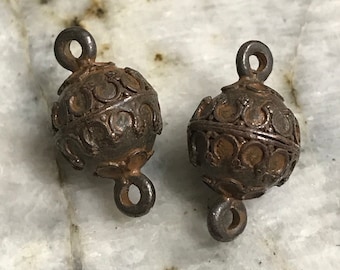 Ornate Connector Link jewelry component Metal Bead round shape Antique Rusty Rustic Brown 1 piece (RB2)