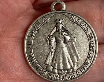 Our Lady Of America medal medallion pendant Blessed Mother Mary Religious Catholic Necklace Charm Pewter Antique silver or gold 1pc (PL11)