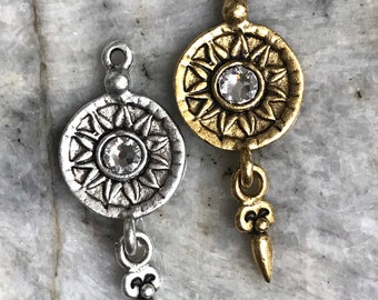 Pewter Flower Sun Goddess connector drop Pendant Altered Art Sun Supplies Jewelry antique silver or Gold finish 1 pc (PL8)