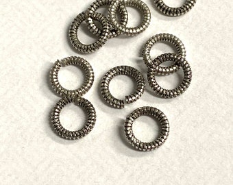 Round textured open jump ring 6mm Ribbed Antique Silver 10 pieces (PL16)