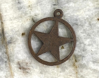 Open Star Western Barn StAr  Rugged Charm Celestial pendant Religious Pendant Supplies Jewelry Antique Rusty Brown 1 pc (RB7)