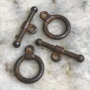 Toggle Clasps medium size Toggle: 10mm wide, 14mm long, Tbar 16mm long Antique Rusty Brown 2 sets (RB5)