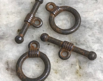 Toggle Clasps medium size Toggle: 10mm wide, 14mm long, Tbar 16mm long Antique Rusty Brown 2 sets (RB5)