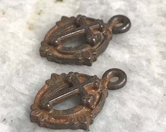 Pewter Ornate Tiny Cross Religious Pendant Altered Art Supplies Jewelry old world cross Antique Rusty Brown 2 pcs (RB2)