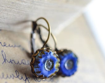 Royal Blue Boucles d’oreilles antiques / Perles de verre tchèques / Laiton / Bijoux néo vintage