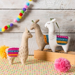 Llama Felt Craft Kit image 1