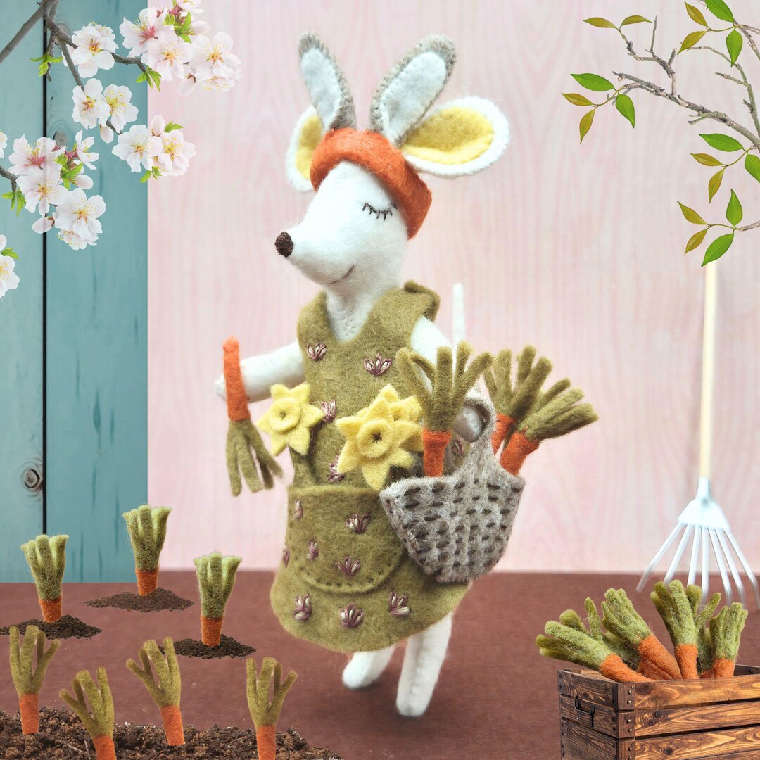 Little Mouse is a Bunny Felt Craft Mini Kit - Etsy
