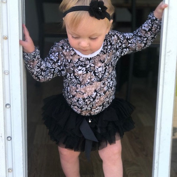 Black Baby Bloomers-Tutu Bloomers- First Birthday Tutu- Chiffon Ruffle Bloomers-Newborn Photo Prop- Newborn Tutu Bloomers- White Bloomers