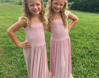 Flower Girl Dress, Boho Flower Girl Dress-Vintage Flower Girl Dress- Junior Bridesmaid Dress- Twirling Dress- Flower Girl Dresses-