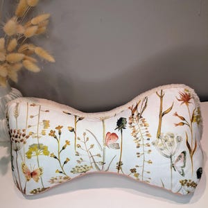 Reading bone flower meadow pink neck pillow, neck support, bone pillow, bookend, cuddly pillow, children&#39;s bone pillow, decorative pillow