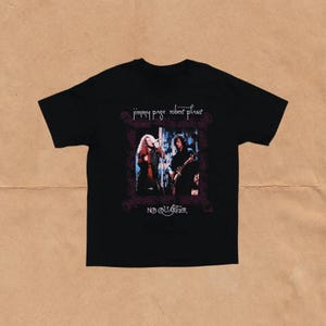 Vintage Retro 1995 Jimmy Page Robert Plant No Quarter Tour Shirt –  Band Vintage Style Tee – Unisex 90s Music Tee
