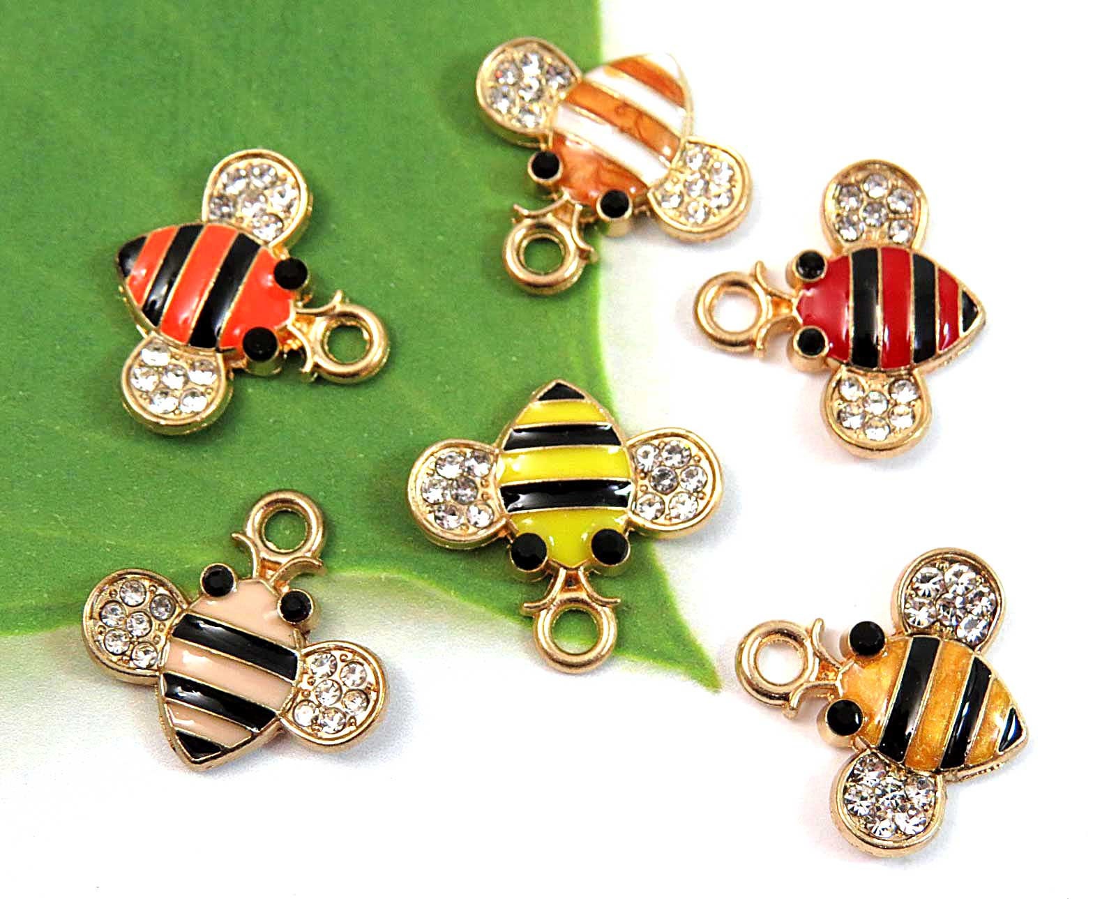 2 x Gold Plated Rhinestone Enamel 3d Bumble Bee Pendant Charms 17mm