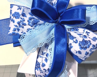 Blue and white spring bow for wreaths or home decor.  Chinoiserie bow. Easter basket bow. Mothers Day gift bow.