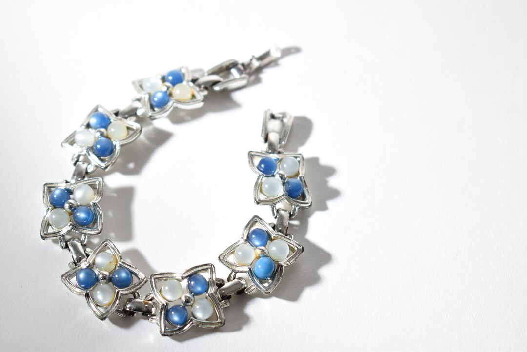 Vintage Bead Link Bracelet, Hinge Clasp Bracelet, Costume Jewelry for Women, Star Bead Bracelet