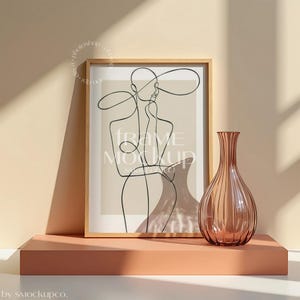DIN A Frame Mockup: Digital Download PSD Smart Object