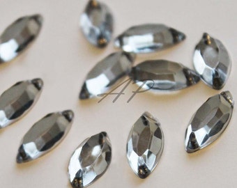 50pcs of  7mm X 15mm Faceted Boat Sew On Acrylic Flatback in Crystal Clear for Clothing and Accessories