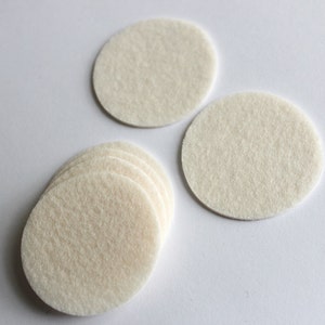 50pcs.. 40mm Felt Backing Circle  for Ribbon bow, Cosarge Flower in Ivory