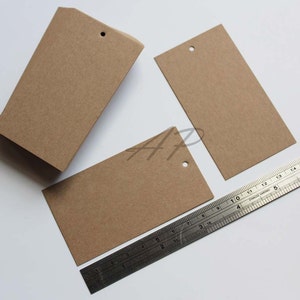 Etiqueta colgante de tarjeta Kraft marrón en blanco, etiqueta de precio, etiqueta de producto, marca de libro y etiqueta de ropa de joyería, 50mm X 90mm(2 "X3 19/32")