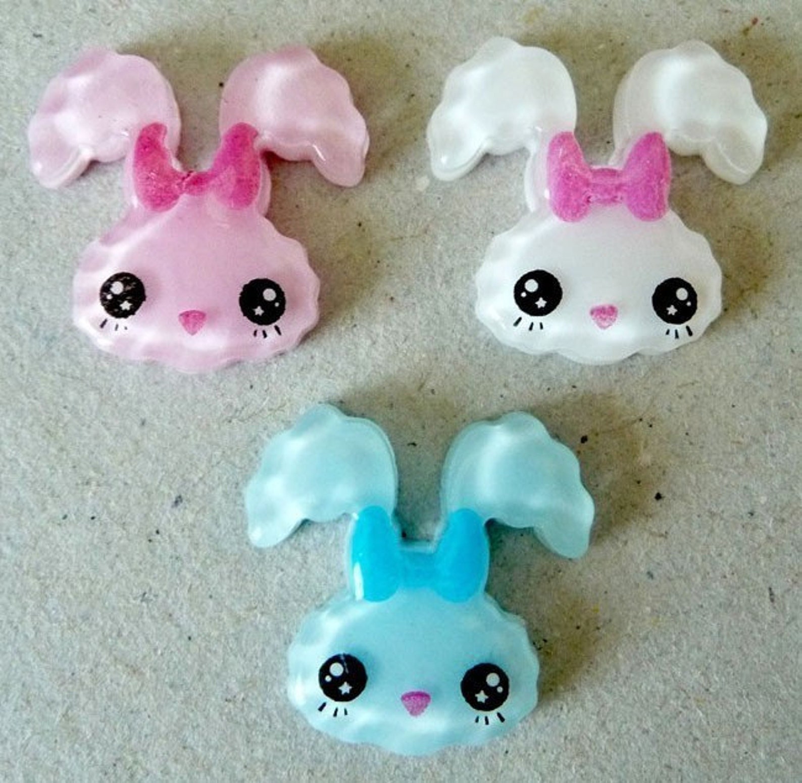 OriginalBashfulSunshineBunnyうさぎ 6 Pcs.. 28mm(h) Bunny the Rabbit Set in Pink, White and Blue