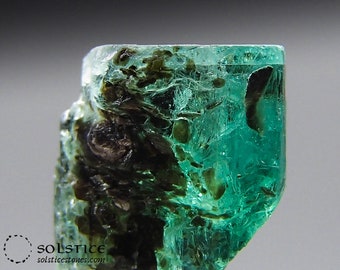 AAA Grade EMERALD Crystal, Rare Collector Quality Specimen, Raw Green Beryl Gem, Mineral Specimen || Ethically Sourced || solsticestones.com