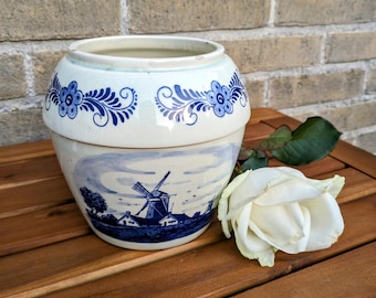 Maceta vintage de cerámica azul de Delft: molino de viento pintado a mano y motivo floral