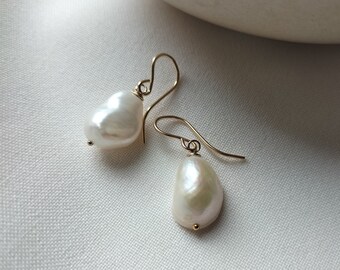 Classic Pearl Drop earrings