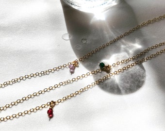 Small Gemstone necklace with delicate gold chain