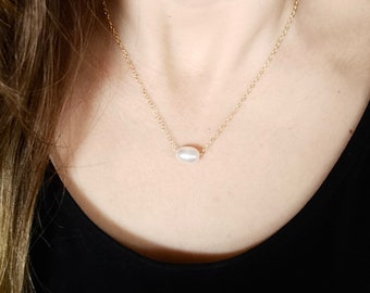 Single Pearl necklace with fine chain - gold fill or sterling silver